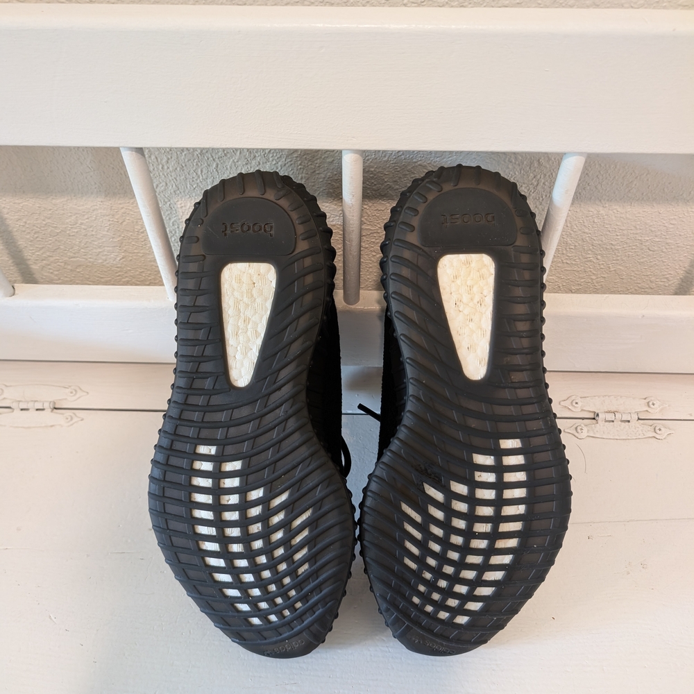 VNDS Adidas Yeezy 350 V2 Bred Size 11 - Picture 6 of 8